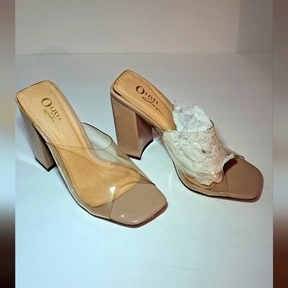 Olivia Ferragamo Chunky Heels, Clear, Open Back . Size 5 1/2 - Picture 5 of 9